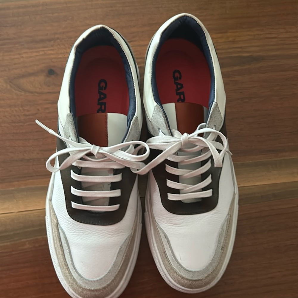 brand new men’s sneakers